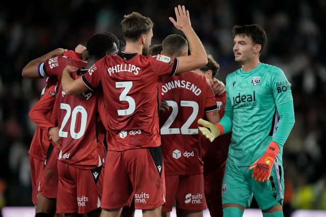 West Brom players celebrate their team win with a huddle in the middle during the Sky Bet Championship match Derby County vs West Bromwich Albion at Pride Park Stadium, Derby, United Kingdom on 09 September 2026

(Photo by Maynard Manyowa/News Images)