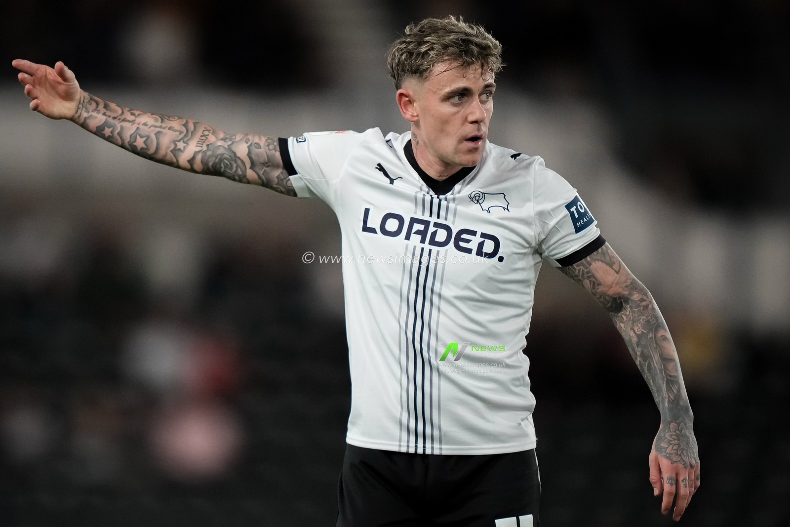 Sammie Szmodics of Derby County in action during the Sky Bet Championship match Derby County vs West Bromwich Albion at Pride Park Stadium, Derby, United Kingdom on 09 September 2026

(Photo by Maynard Manyowa/News Images)