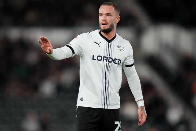 Joe Ward of Derby County gives his team instructions  during the Sky Bet Championship match Derby County vs West Bromwich Albion at Pride Park Stadium, Derby, United Kingdom on 09 September 2026

(Photo by Maynard Manyowa/News Images)