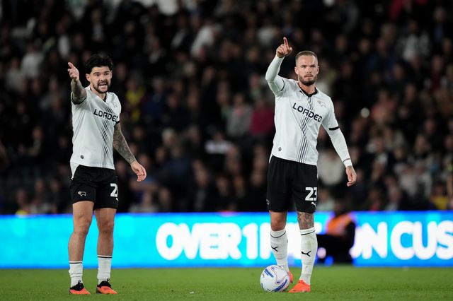 Alex Mowatt of Derby County and Joe Ward of Derby County gives his team instructions  during the Sky Bet Championship match Derby County vs West Bromwich Albion at Pride Park Stadium, Derby, United Kingdom on 09 September 2026

(Photo by Maynard Manyowa/News Images)