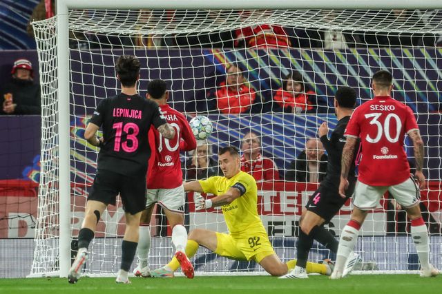 Matheus Cunha of Manchester United scores to make it 1-0 during the UEFA Champions League Matchday 1 of 8 match Manchester United vs Sabah FK at Old Trafford, Manchester, United Kingdom on 10 September 2026

(Photo by Mark Cosgrove/News Images)