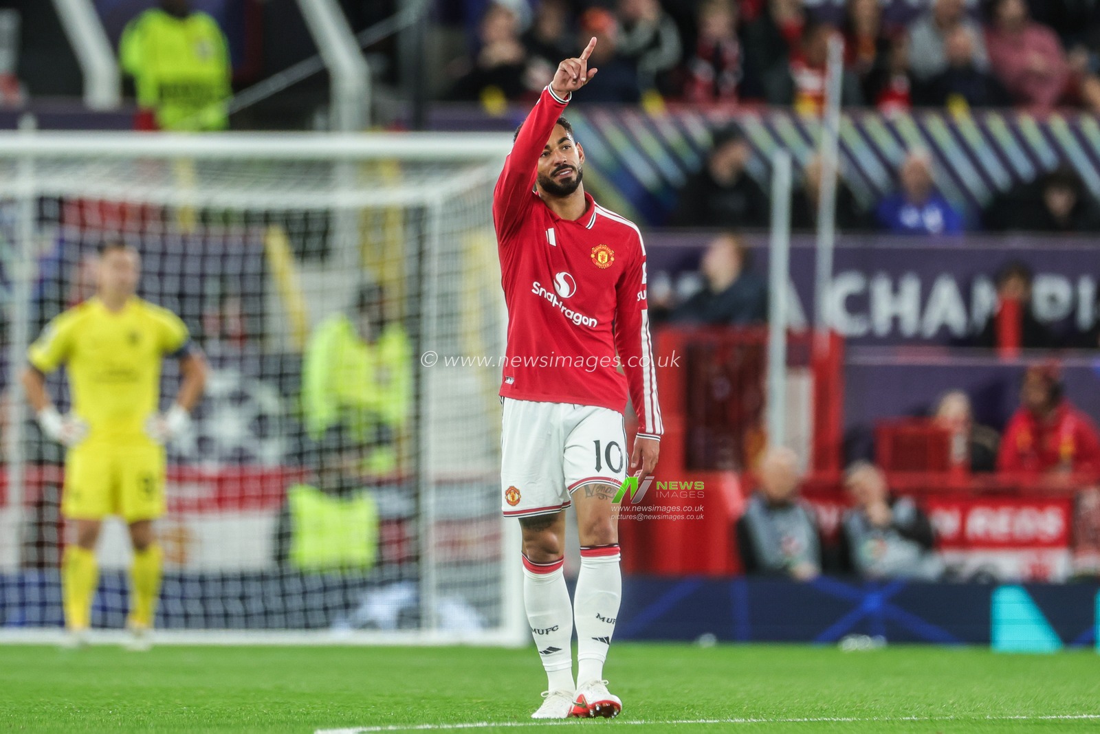 Matheus Cunha of Manchester United celebrates his goal to make it during the UEFA Champions League Matchday 1 of 8 match Manchester United vs Sabah FK at Old Trafford, Manchester, United Kingdom on 10 September 2026

(Photo by Mark Cosgrove/News Images)