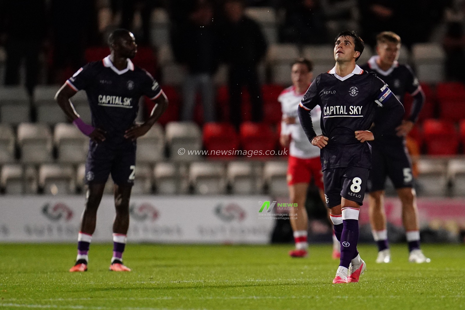 Liam Walsh of Luton Town looks on as Stevenage make it 2-0 during the Sky Bet League One match Stevenage vs Luton Town at Lamex Stadium, Stevenage, United Kingdom on 10 September 2026

(Photo by Harvey Murphy/News Images)
