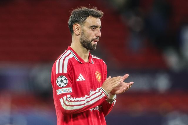 Bruno Fernandes of Manchester United applauds the fans after the game during the UEFA Champions League Matchday 1 of 8 match Manchester United vs Sabah FK at Old Trafford, Manchester, United Kingdom on 10 September 2026

(Photo by Mark Cosgrove/News Images)