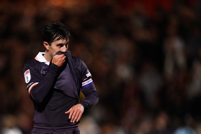 Liam Walsh of Luton Town at full time during the Sky Bet League One match Stevenage vs Luton Town at Lamex Stadium, Stevenage, United Kingdom on 10 September 2026

(Photo by Harvey Murphy/News Images)