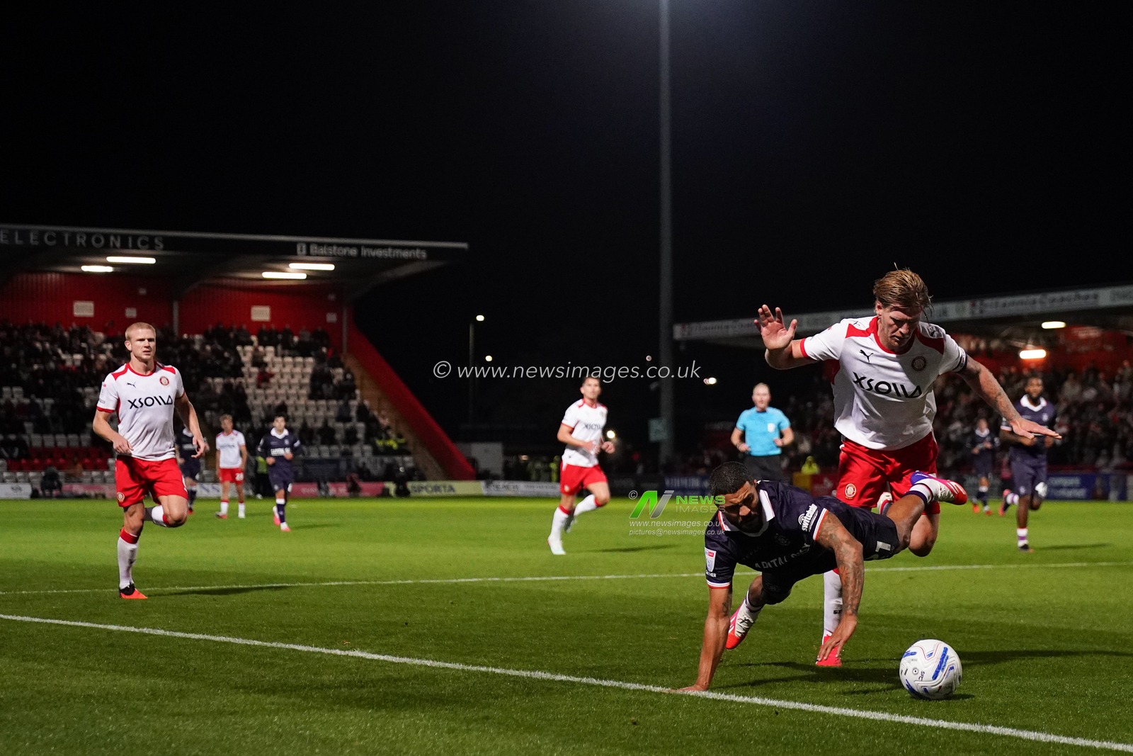 during the Sky Bet League One match Stevenage vs Luton Town at Lamex Stadium, Stevenage, United Kingdom on 10 September 2026

(Photo by Harvey Murphy/News Images)