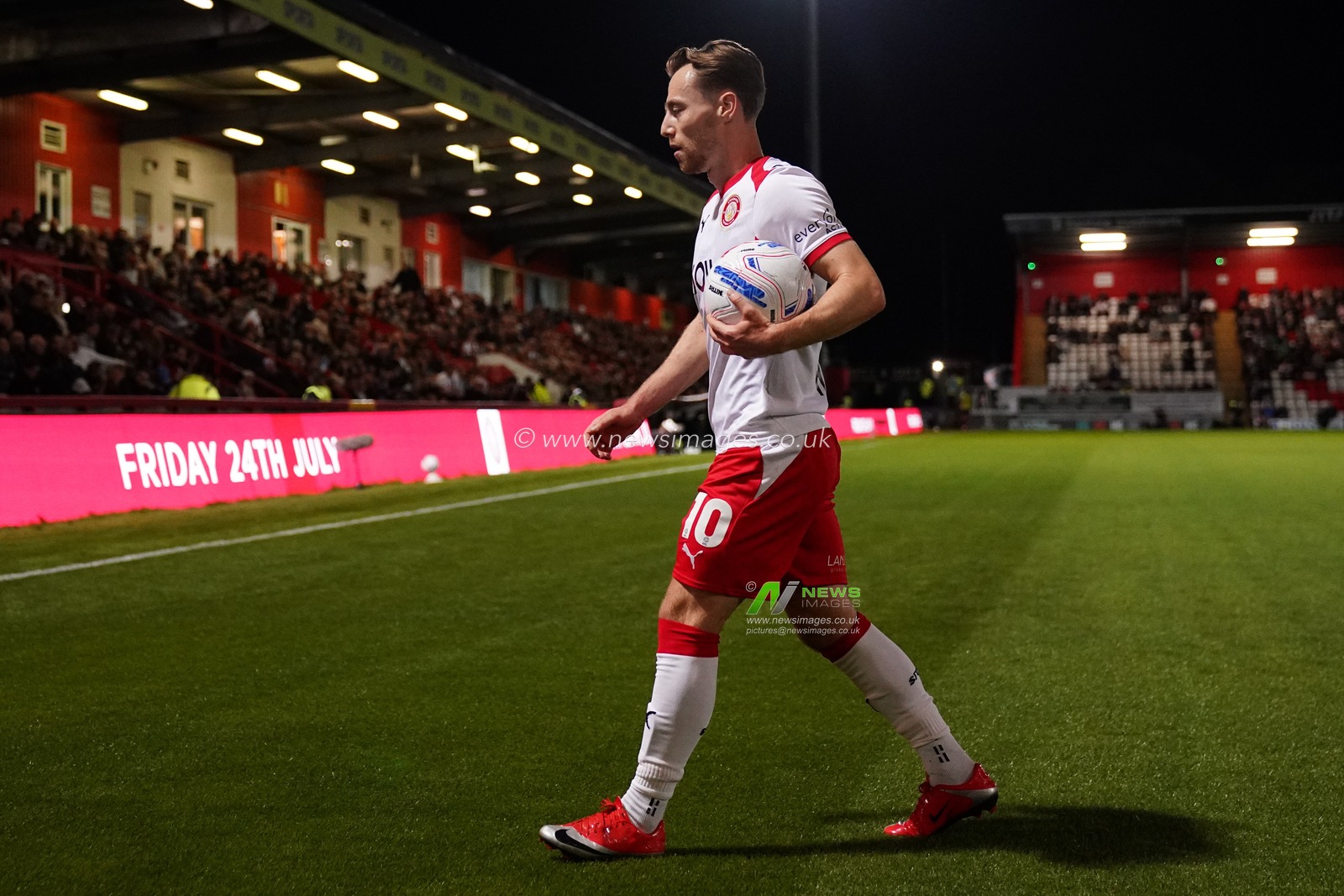 Sky Bet League One: Stevenage v Luton Town