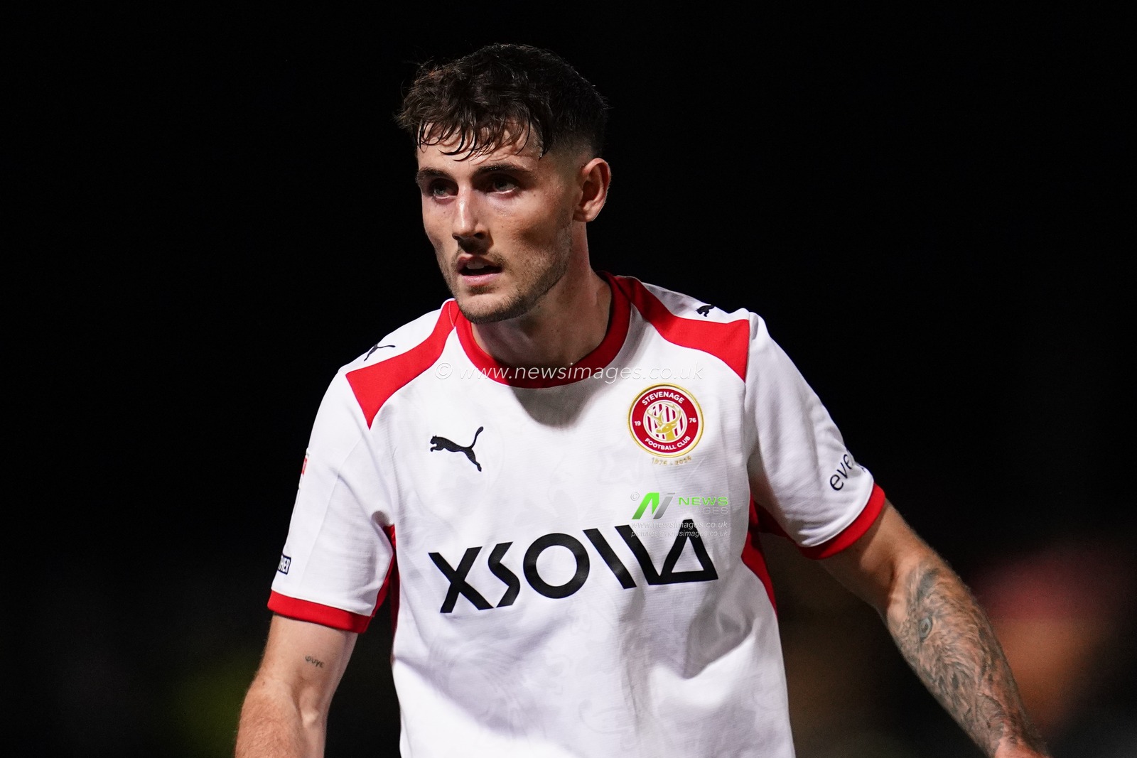 Oliver Sanderson of Stevenage during the Sky Bet League One match Stevenage vs Luton Town at Lamex Stadium, Stevenage, United Kingdom on 10 September 2026

(Photo by Harvey Murphy/News Images)