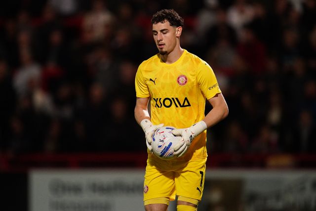 Stevenage goalkeeper Tommy Setford during the Sky Bet League One match Stevenage vs Luton Town at Lamex Stadium, Stevenage, United Kingdom on 10 September 2026

(Photo by Harvey Murphy/News Images)