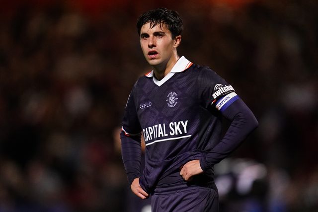 Liam Walsh of Luton Town at full time during the Sky Bet League One match Stevenage vs Luton Town at Lamex Stadium, Stevenage, United Kingdom on 10 September 2026

(Photo by Harvey Murphy/News Images)