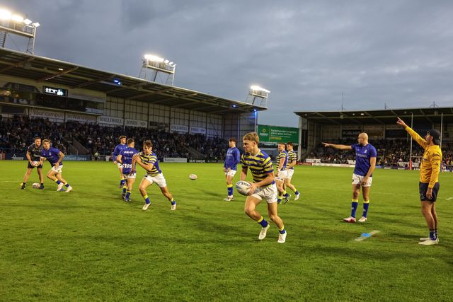 Warrington players in the pre-game warm up during the Betfred Super League round 27 match Warrington Wolves vs Toulouse Olympique at The Halliwell Jones Stadium, Warrington, United Kingdom on 11 September 2026

(Photo by Mark Cosgrove/News Images)