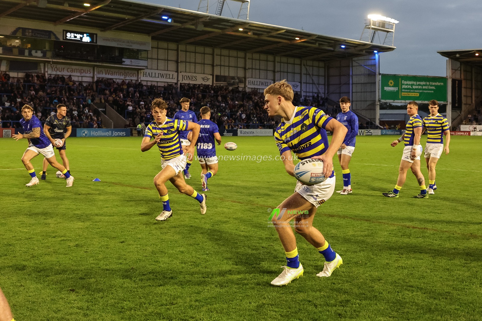 Betfred Super League round 27 Warrington Wolves v Toulouse Olympique