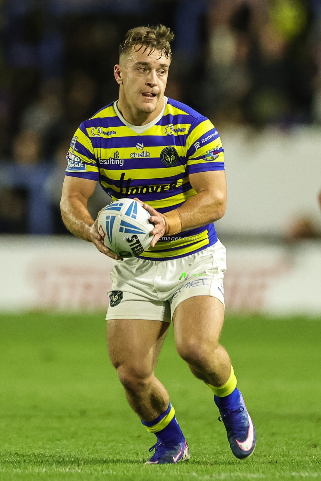 Leon Hayes of Warrington Wolves in action during the Betfred Super League round 27 match Warrington Wolves vs Toulouse Olympique at The Halliwell Jones Stadium, Warrington, United Kingdom on 11 September 2026

(Photo by Mark Cosgrove/News Images)