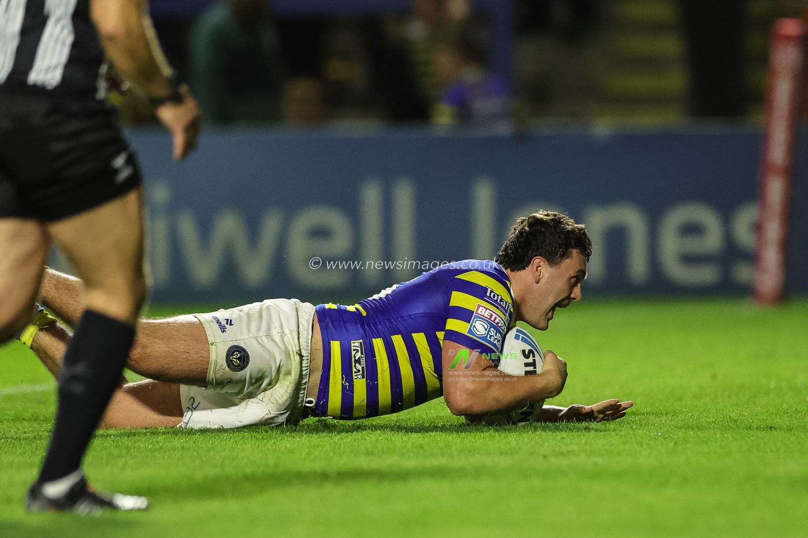 Betfred Super League round 27 Warrington Wolves v Toulouse Olympique