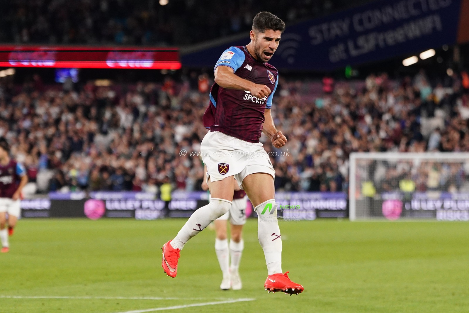 Sky Bet Championship: West Ham United v Wrexham