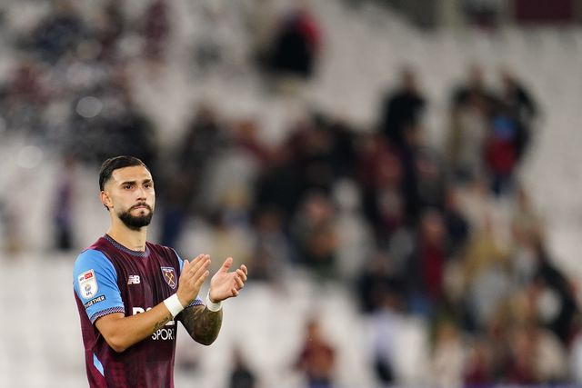 Valentin Castellanos of West Ham United applauds home support at full time during the Sky Bet Championship match West Ham United vs Wrexham at London Stadium, London, United Kingdom on 11 September 2026

(Photo by Harvey Murphy/News Images)