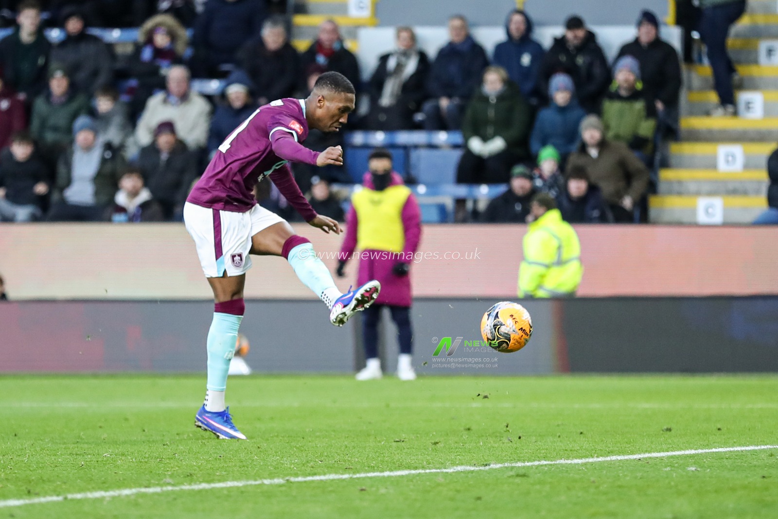Jaidon Anthony of Burnley shoots and scores to make it 3-0 during the Emirates FA Cup Third Round match Burnley vs Millwall at Turf Moor, Burnley, United Kingdom, 10th January 2026

(Photo by Jorge Horsted/News Images)