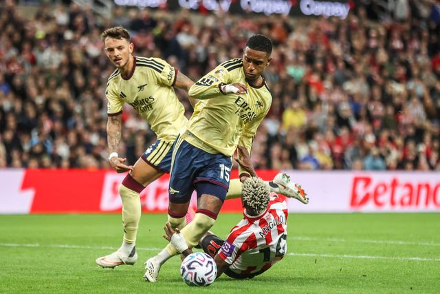 Nilson Angulo of Sunderland is brought down in the penalty area by Ezri Konsa of Arsenal but no penalty is given during the Premier League match Sunderland vs Arsenal at Stadium Of Light, Sunderland, United Kingdom on 12 September 2026

(Photo by Alfie Cosgrove/News Images)