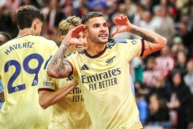 Bruno Guimaraes of Arsenal celebrates his goal to make it 0-1 during the Premier League match Sunderland vs Arsenal at Stadium Of Light, Sunderland, United Kingdom on 12 September 2026

(Photo by Alfie Cosgrove/News Images)