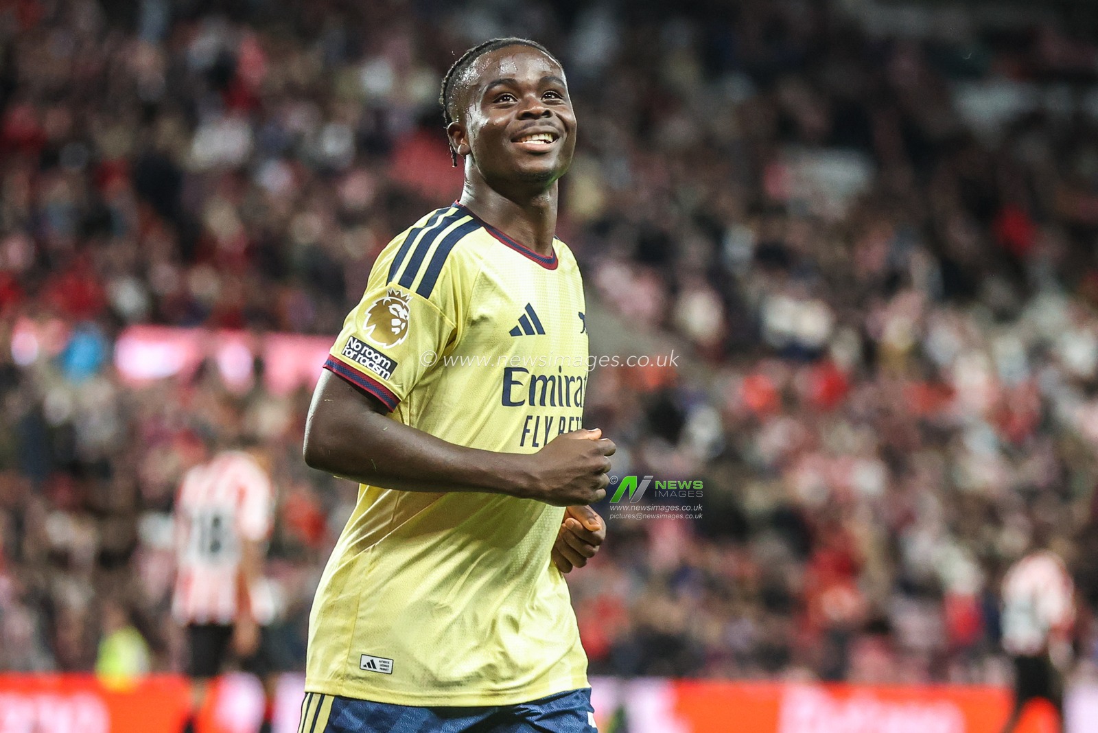 Bukayo Saka of Arsenal celebrates his goal to make it 0-2 during the Premier League match Sunderland vs Arsenal at Stadium Of Light, Sunderland, United Kingdom on 12 September 2026

(Photo by Alfie Cosgrove/News Images)