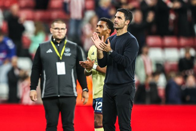 Mikel Arteta manager of Arsenal applauds the fans after the game during the Premier League match Sunderland vs Arsenal at Stadium Of Light, Sunderland, United Kingdom on 12 September 2026

(Photo by Alfie Cosgrove/News Images)
