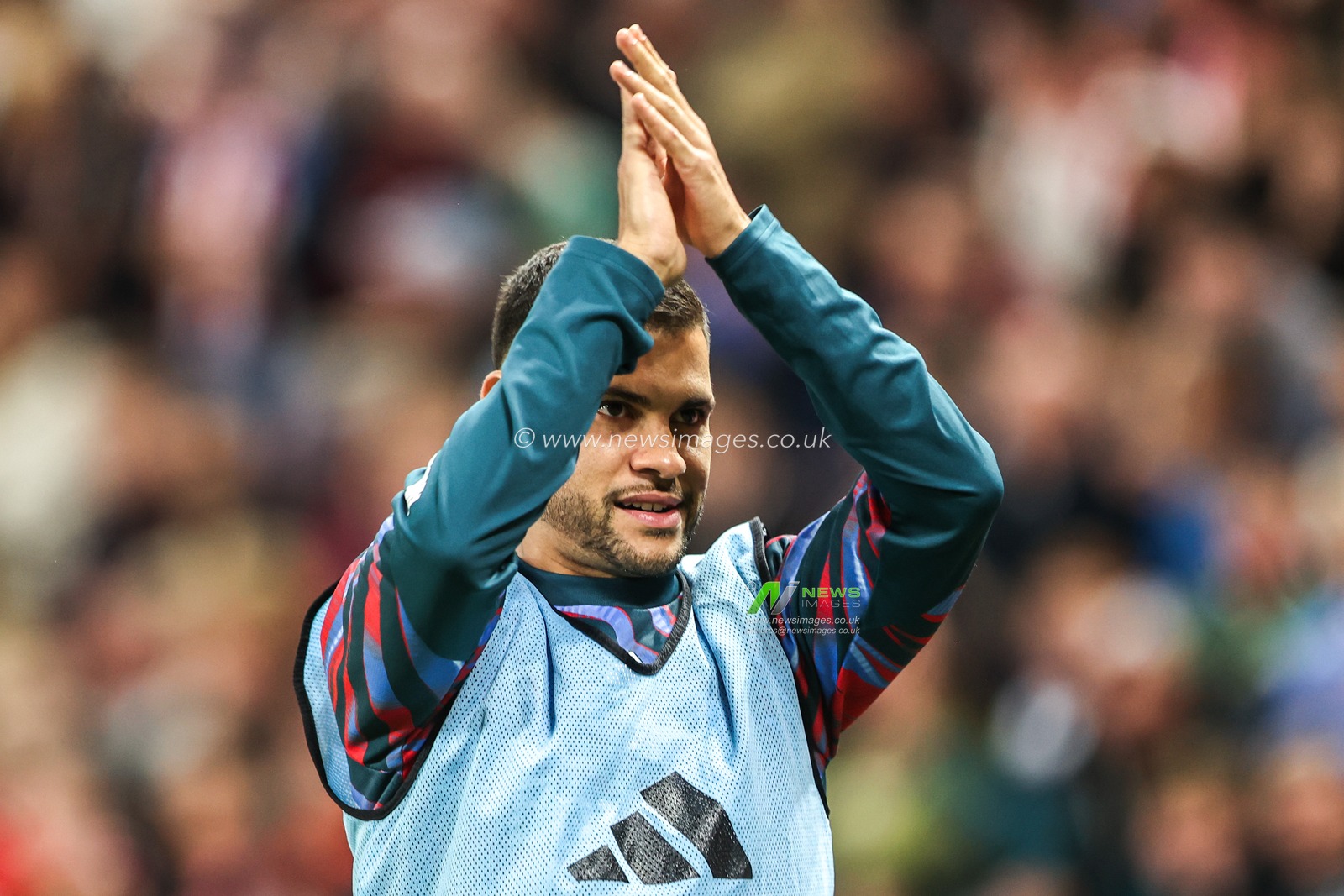 Bruno Guimaraes of Arsenal warms up during the Premier League match Sunderland vs Arsenal at Stadium Of Light, Sunderland, United Kingdom on 12 September 2026

(Photo by Alfie Cosgrove/News Images)