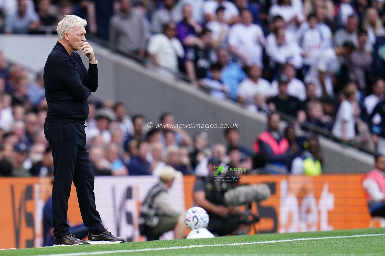 David Moyes manager of Everton during the Premier League match Tottenham Hotspur vs Everton at Tottenham Hotspur Stadium, London, United Kingdom on 12 September 2026

(Photo by Harvey Murphy/News Images)