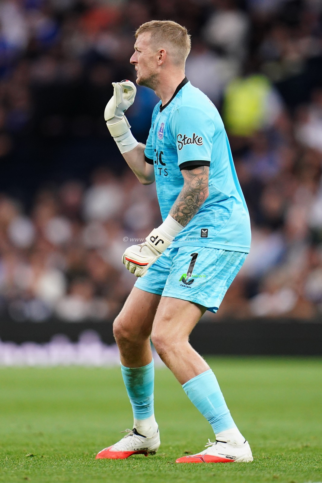 Everton goalkeeper Jordan Pickford during the Premier League match Tottenham Hotspur vs Everton at Tottenham Hotspur Stadium, London, United Kingdom on 12 September 2026

(Photo by Harvey Murphy/News Images)