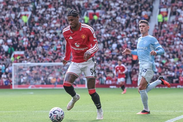 Marcus Rashford of Manchester United battle for the ball during the Premier League match Manchester United vs Manchester City at Old Trafford, Manchester, United Kingdom on 13 September 2026

(Photo by Mark Cosgrove/News Images)