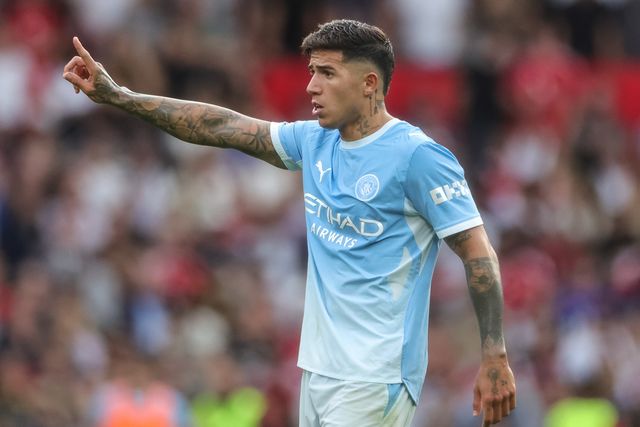 Enzo Fernandez of Manchester City gives his team instructions during the Premier League match Manchester United vs Manchester City at Old Trafford, Manchester, United Kingdom on 13 September 2026

(Photo by Mark Cosgrove/News Images)