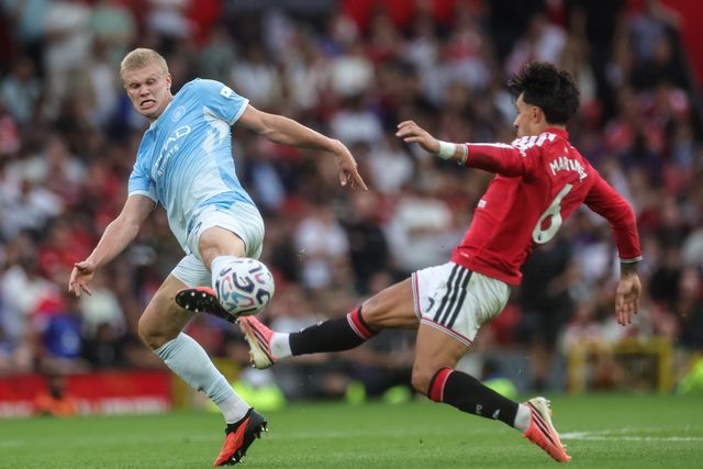 Erling Haaland of Manchester City and Lisandro Martinez of Manchester United battle for the ball during the Premier League match Manchester United vs Manchester City at Old Trafford, Manchester, United Kingdom on 13 September 2026

(Photo by Mark Cosgrove/News Images)