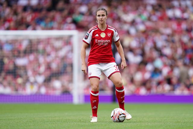 Lotte Wubben-Moy of Arsenal with the ball during the Women's Super League match Arsenal vs Crystal Palace at Emirates, London, United Kingdom on 13 September 2026

(Photo by Harvey Murphy/News Images)