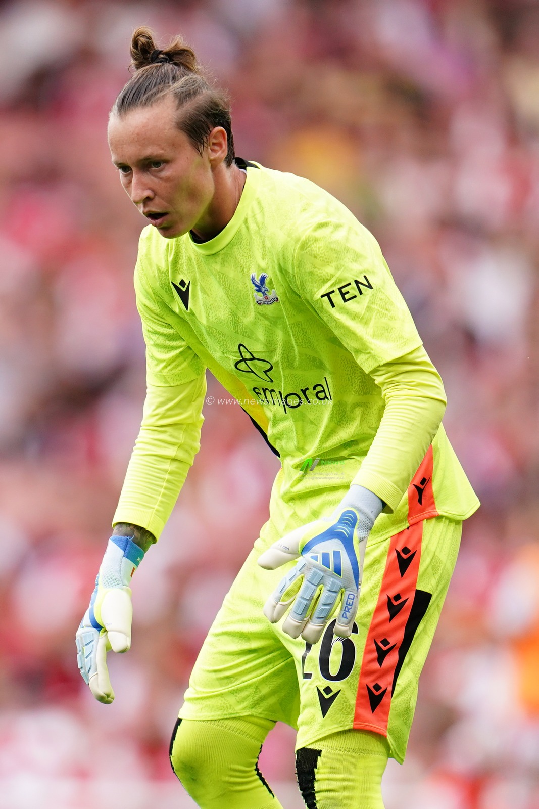 Crystal Palace goalkeeper Pauline Peyraud-Magnin during the Women's Super League match Arsenal vs Crystal Palace at Emirates, London, United Kingdom on 13 September 2026

(Photo by Harvey Murphy/News Images)