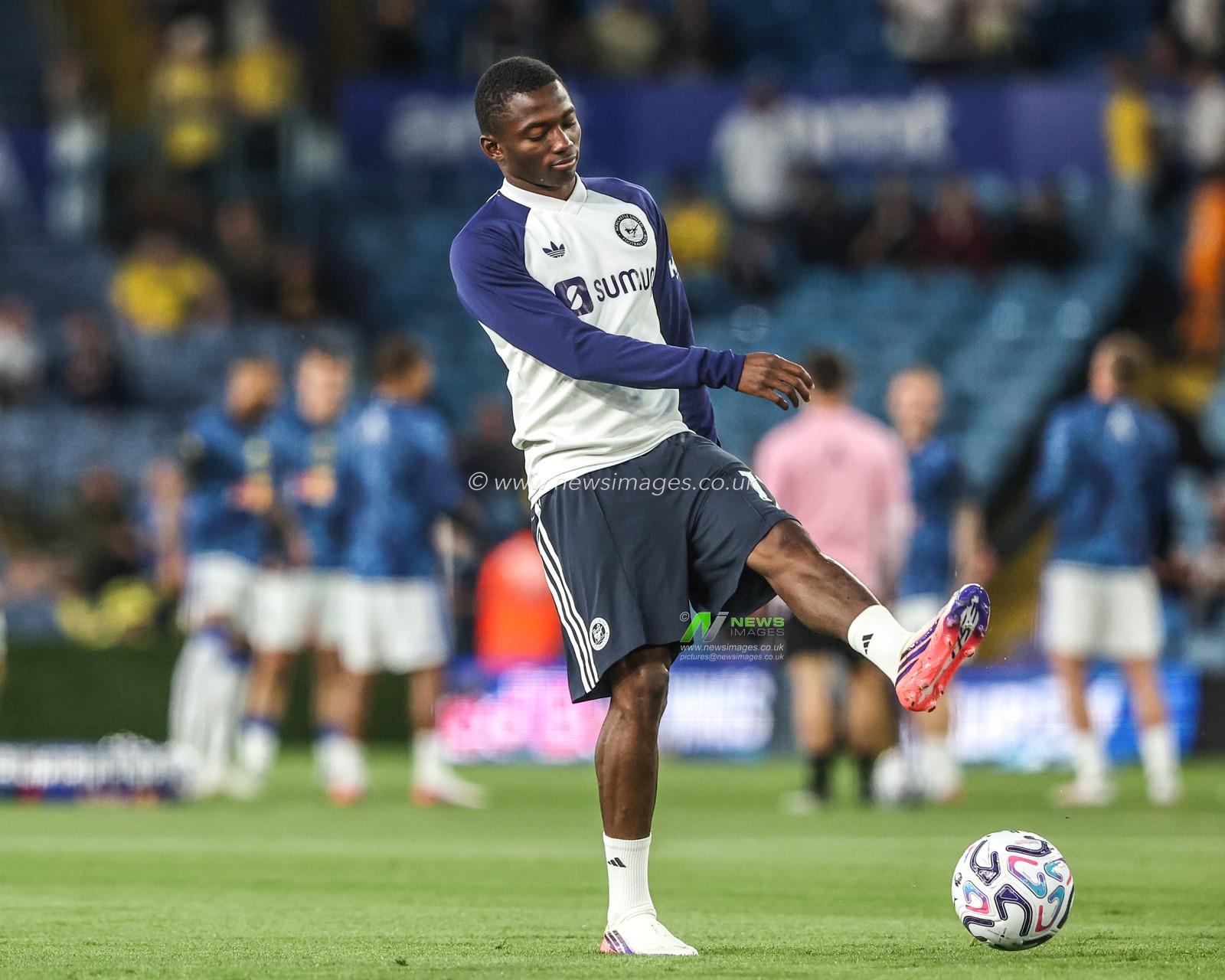 Bazoumana Toure of Newcastle United in the pregame warmup session during the Premier League match Leeds United vs Newcastle Untied at Elland Road, Leeds, United Kingdom on 14 September 2026

(Photo by Alfie Cosgrove/News Images)