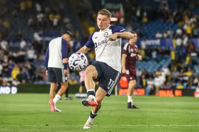 Harvey Barnes of Newcastle United in the pregame warmup session during the Premier League match Leeds United vs Newcastle Untied at Elland Road, Leeds, United Kingdom on 14 September 2026

(Photo by Alfie Cosgrove/News Images)