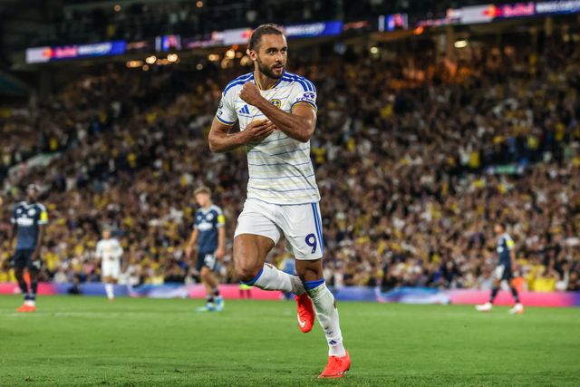 Dominic Calvert-Lewin of Leeds United celebrates his goal to make it 3-0 during the Premier League match Leeds United vs Newcastle Untied at Elland Road, Leeds, United Kingdom on 14 September 2026

(Photo by Alfie Cosgrove/News Images)