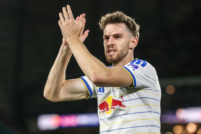 Anton Stach of Leeds United applauds the fans during the Premier League match Leeds United vs Newcastle Untied at Elland Road, Leeds, United Kingdom on 14 September 2026

(Photo by Alfie Cosgrove/News Images)