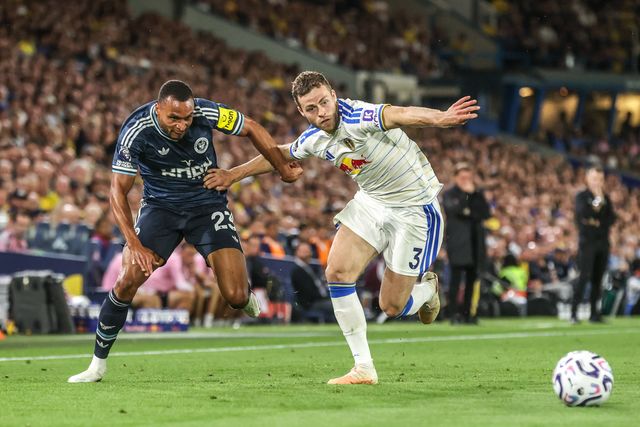 Jacob Murphy of Newcastle United and Gabriel Gudmundsson of Leeds United battle for the ball during the Premier League match Leeds United vs Newcastle Untied at Elland Road, Leeds, United Kingdom on 14 September 2026

(Photo by Alfie Cosgrove/News Images)
