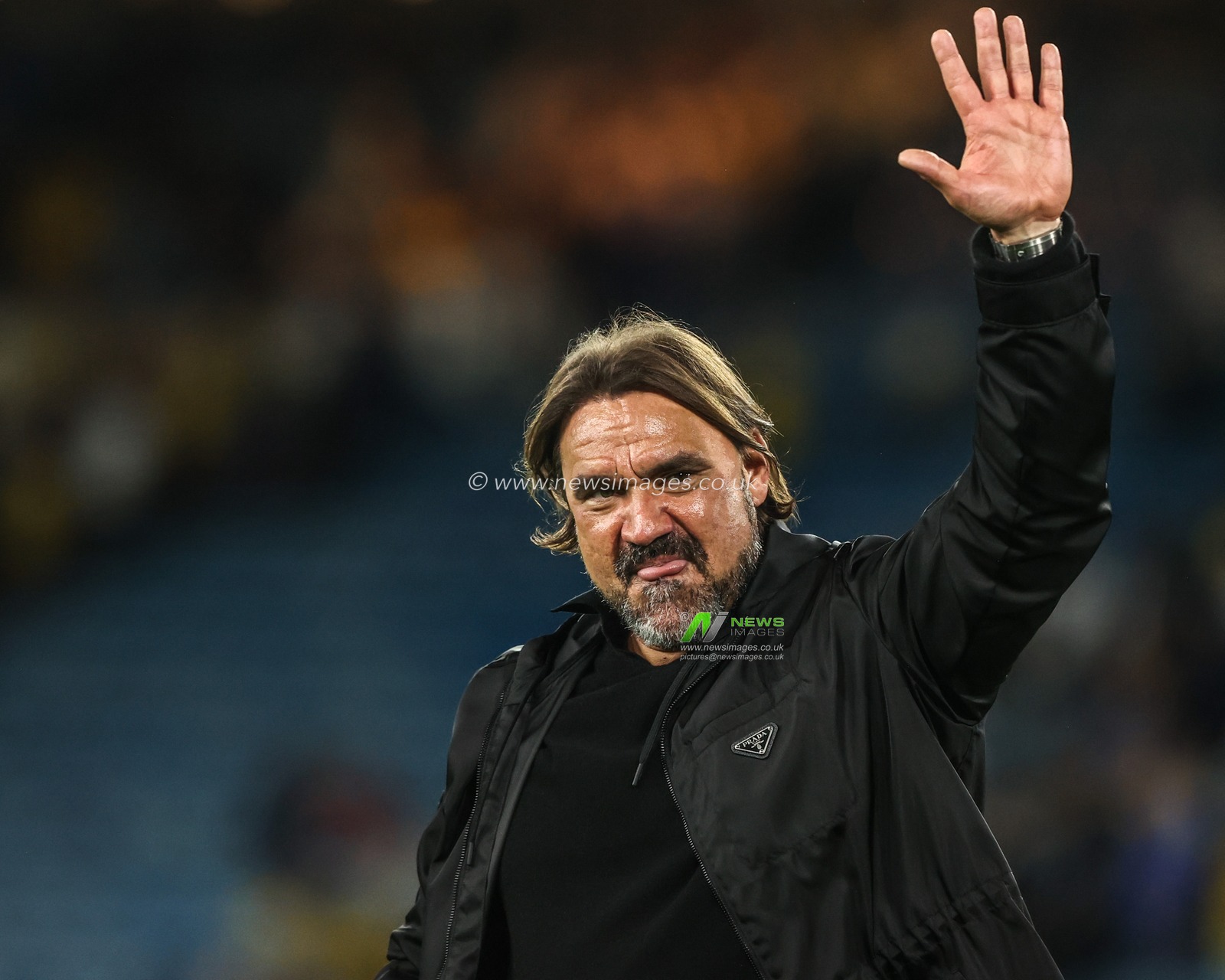 Daniel Farke manager of Leeds United celebrates the win with the fans after the game during the Premier League match Leeds United vs Newcastle Untied at Elland Road, Leeds, United Kingdom on 14 September 2026

(Photo by Alfie Cosgrove/News Images)