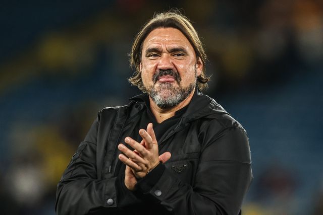 Daniel Farke manager of Leeds United applauds the fans after the game during the Premier League match Leeds United vs Newcastle Untied at Elland Road, Leeds, United Kingdom on 14 September 2026

(Photo by Alfie Cosgrove/News Images)