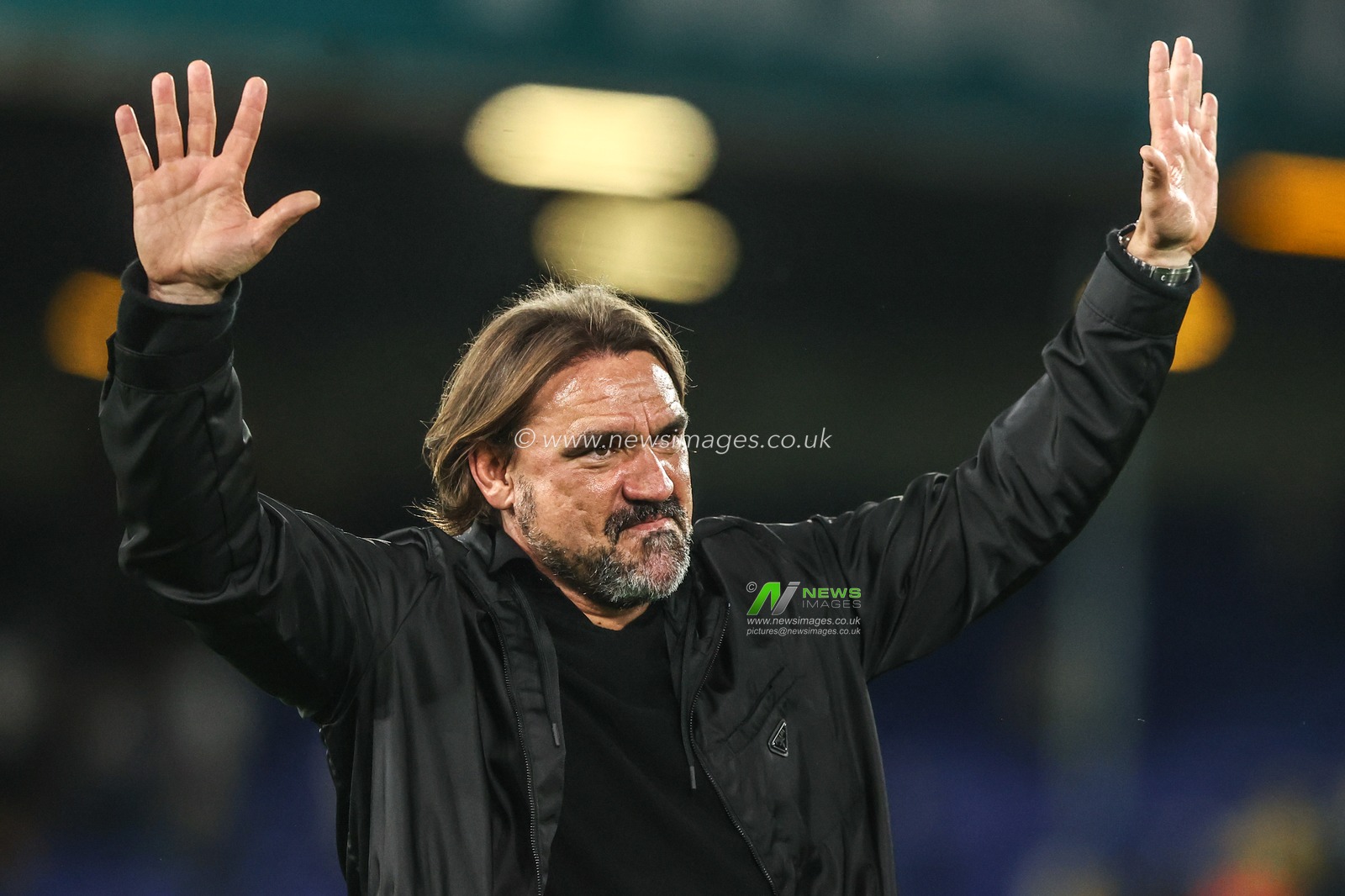 Daniel Farke manager of Leeds United celebrates the win with the fans after the game during the Premier League match Leeds United vs Newcastle Untied at Elland Road, Leeds, United Kingdom on 14 September 2026

(Photo by Alfie Cosgrove/News Images)
