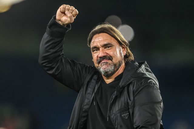 Daniel Farke manager of Leeds United celebrates the win with the fans after the game during the Premier League match Leeds United vs Newcastle Untied at Elland Road, Leeds, United Kingdom on 14 September 2026

(Photo by Alfie Cosgrove/News Images)