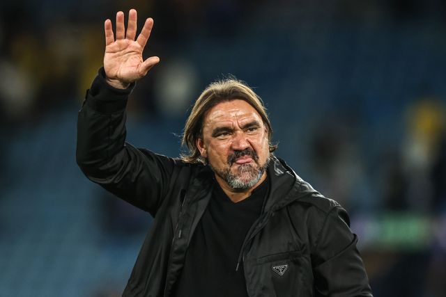Daniel Farke manager of Leeds United celebrates the win with the fans after the game during the Premier League match Leeds United vs Newcastle Untied at Elland Road, Leeds, United Kingdom on 14 September 2026

(Photo by Alfie Cosgrove/News Images)