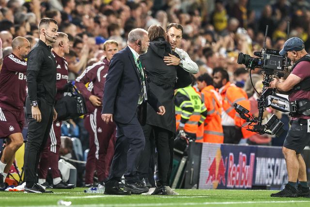 Daniel Farke manager of Leeds United embraces Matthias Jaissle manager of Newcastle United after the game during the Premier League match Leeds United vs Newcastle Untied at Elland Road, Leeds, United Kingdom on 14 September 2026

(Photo by Alfie Cosgrove/News Images)