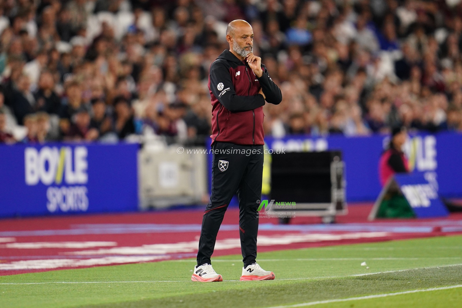 Nuno Espirito Santo manager of West Ham United during the Carabao Cup round 3 match West Ham United vs Fulham at London Stadium, London, United Kingdom on 15 September 2026

(Photo by Harvey Murphy/News Images)