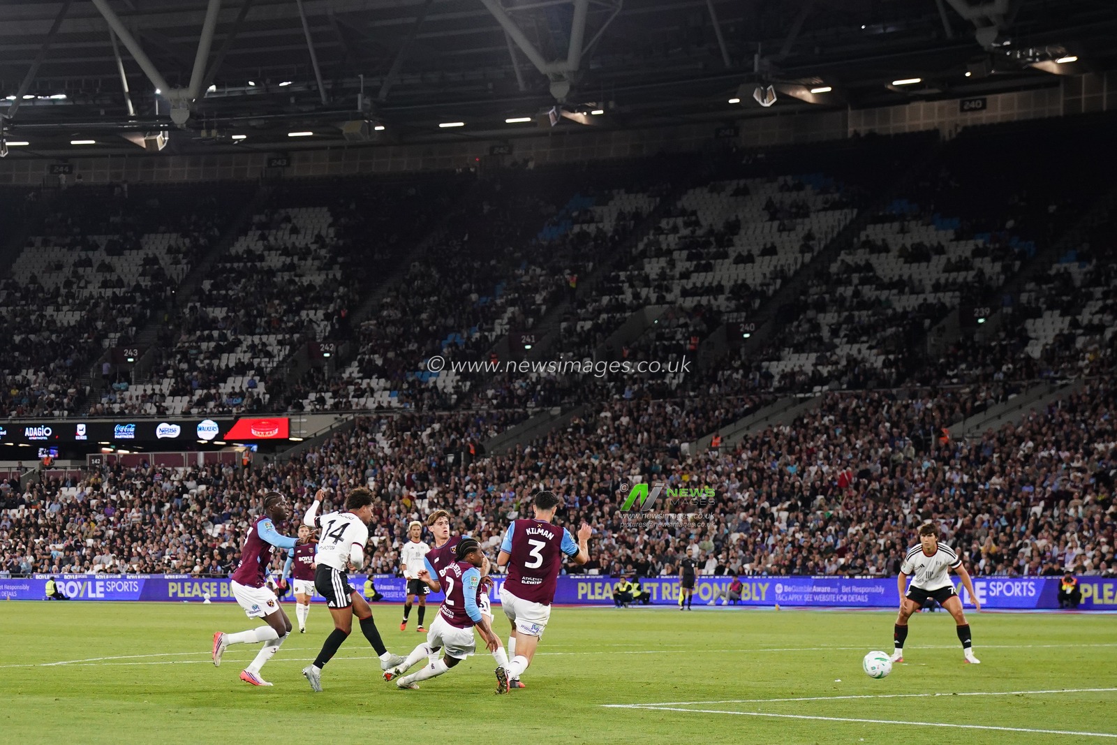 Carabao Cup round 3 West Ham United v Fulham