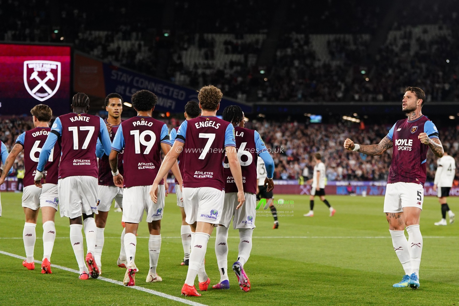 Carabao Cup round 3 West Ham United v Fulham