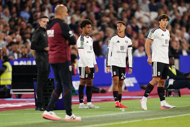 Josh King of Fulham,Oscar Bobb of Fulham and Gonzalo Garcia of Fulham prepare to come on during the Carabao Cup round 3 match West Ham United vs Fulham at London Stadium, London, United Kingdom on 15 September 2026

(Photo by Harvey Murphy/News Images)