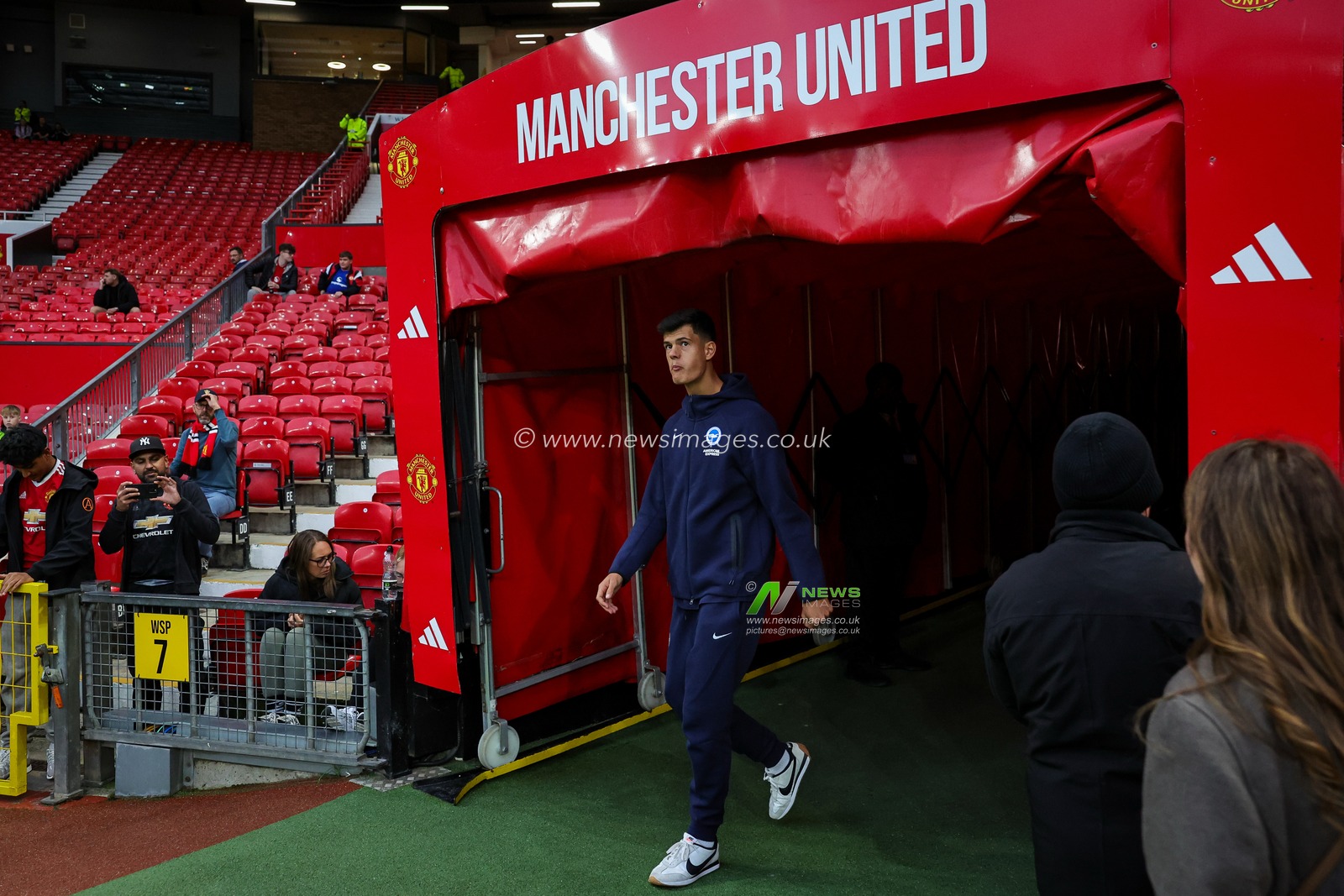 Chema Andres of Brighton & Hove Albion arrives at the stadium prior to kick off during the Carabao Cup round 3 match Manchester United vs Brighton & Hove Albion at Old Trafford, Manchester, United Kingdom on 16 September 2026

(Photo by Mark Cosgrove/News Images)