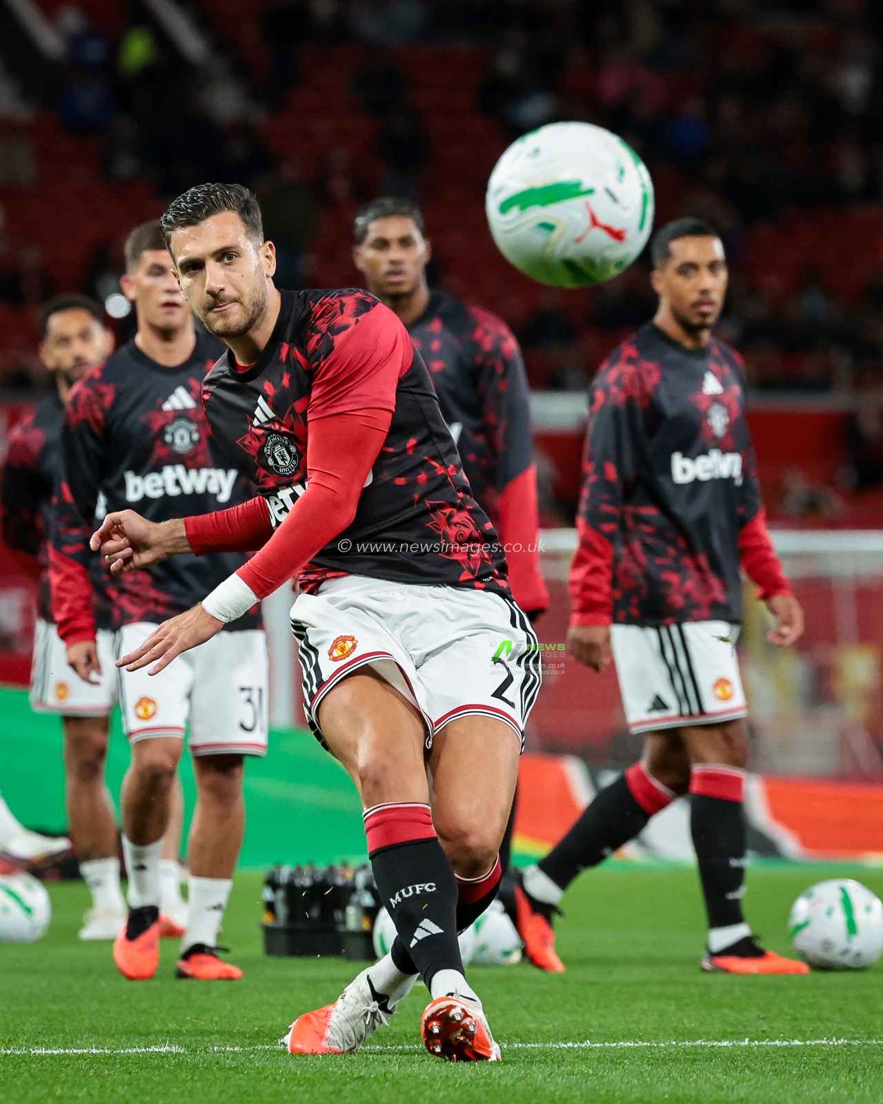 Diogo Dalot of Manchester United in the pregame warmup session  during the Carabao Cup round 3 match Manchester United vs Brighton & Hove Albion at Old Trafford, Manchester, United Kingdom on 16 September 2026

(Photo by Mark Cosgrove/News Images)